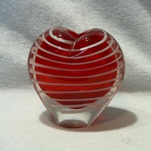 Red Heart Spiral White Striped Art Glass Paperweight Bud Vase Pen Holder 3.75"